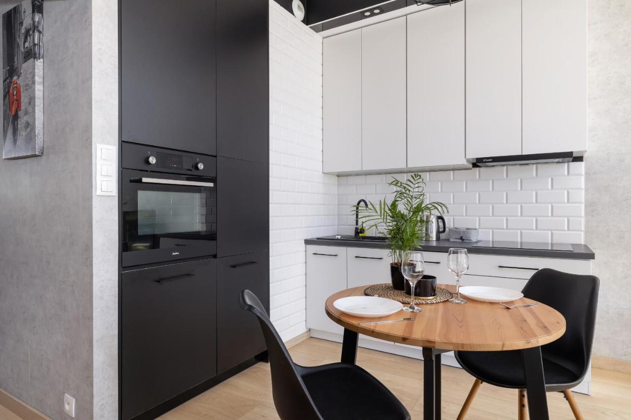 Krakow Studio With Parking & Terrace Near Zalew Bagry By Renters Prestige Exteriér fotografie