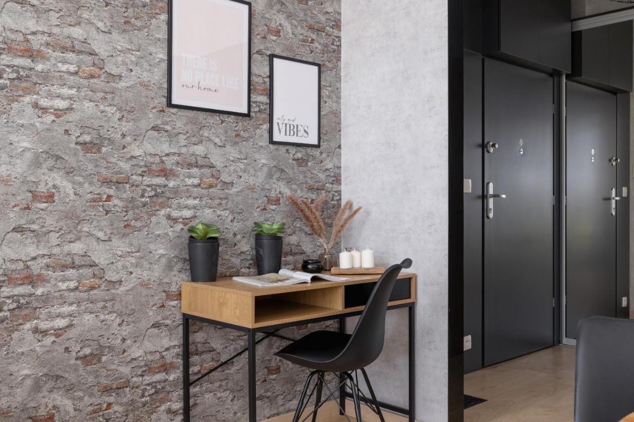 Krakow Studio With Parking & Terrace Near Zalew Bagry By Renters Prestige Exteriér fotografie