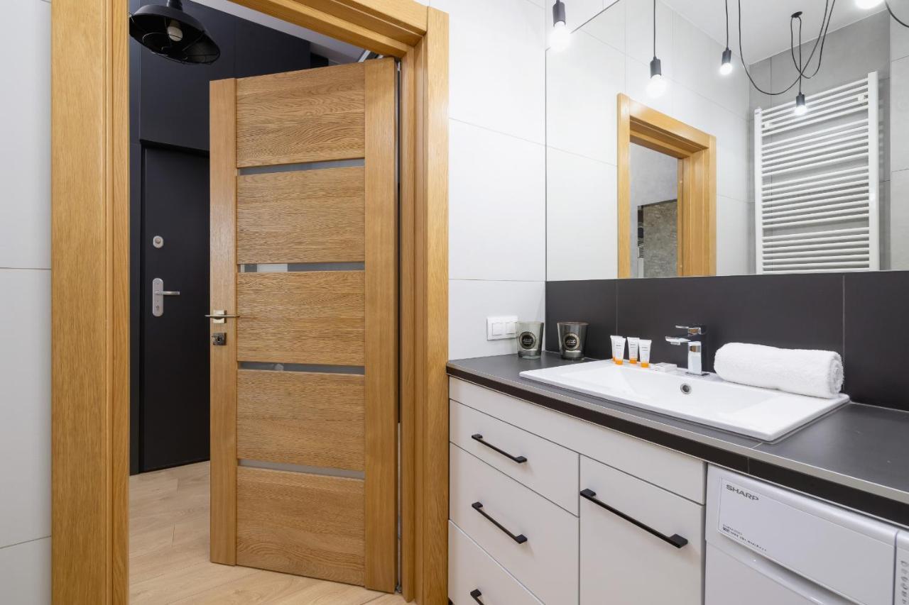 Krakow Studio With Parking & Terrace Near Zalew Bagry By Renters Prestige Exteriér fotografie